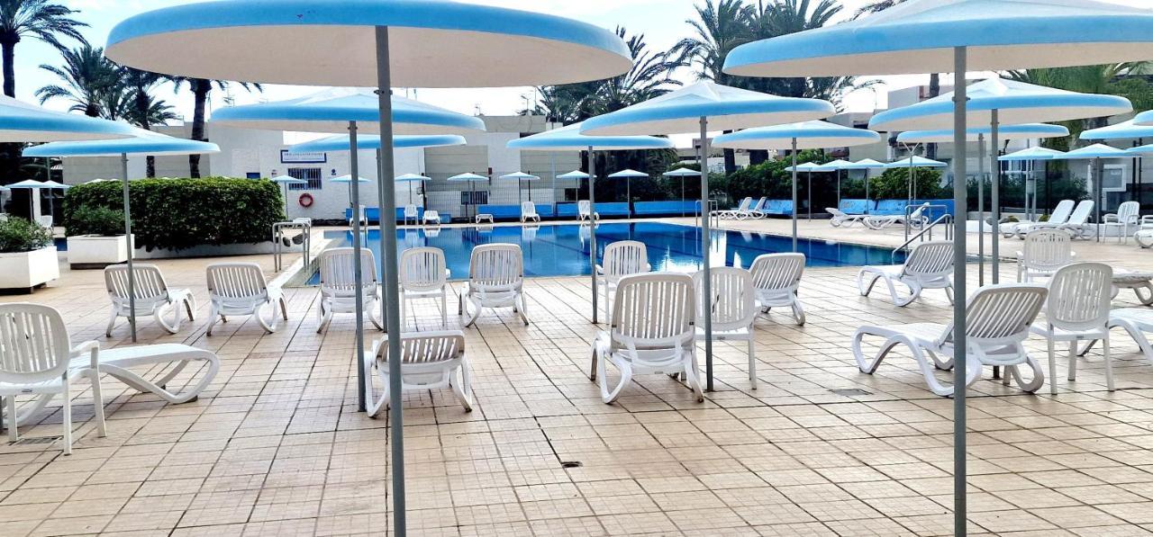 Ten Bel Primavera, Pool & Free Wifi Villa อาโรนา ภายนอก รูปภาพ